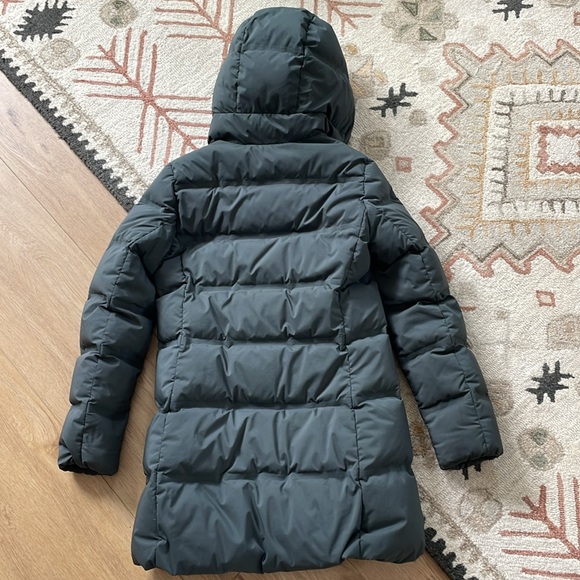 Seamless Uniqlo Plush Down Puffer Coat, Forest Green - XS - Picture 2 of 12